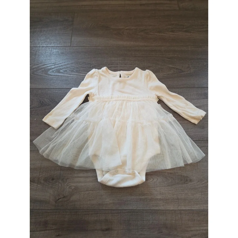 Baby gap skirted romper‎ 6-12 mos
